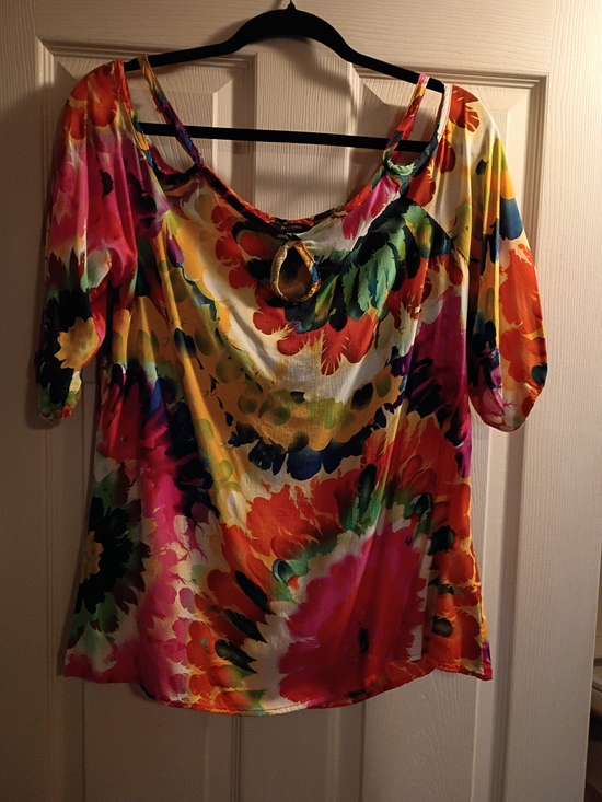 Reborn New York Tops - Vibrant Multicolor Off Shoulder With Adjustable Straps Floral Women's Top
